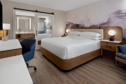 Delta Hotels by Marriott Santa Clara Silicon Valley image 8